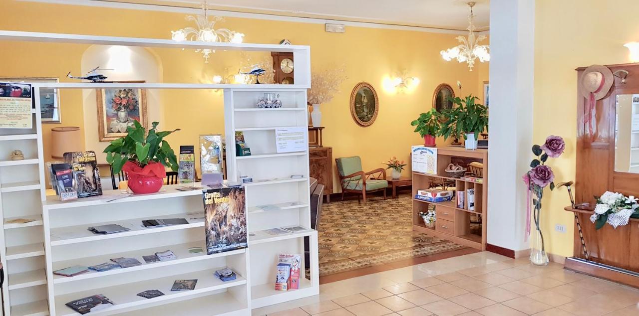 Albergo Natucci Montecatini Terme Eksteriør billede